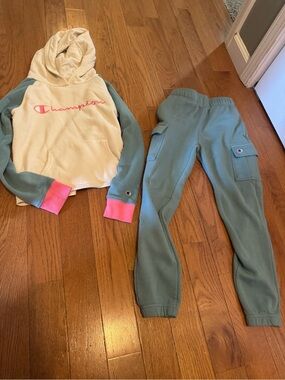 Girls Champion Outfit Size 10/12